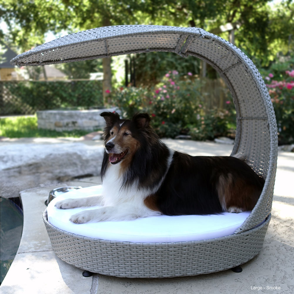 Outdoor Dog Chaise | The Refined Canine